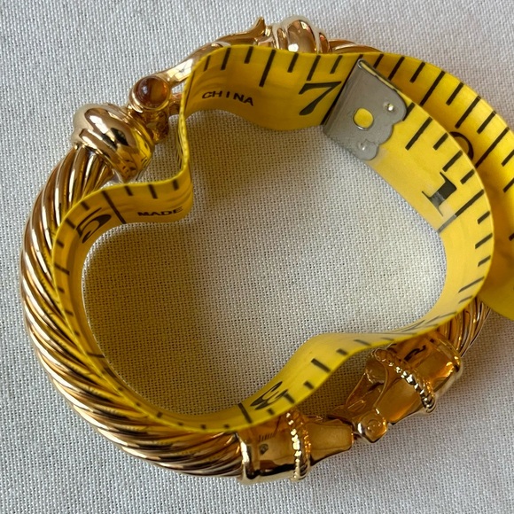 Ann Hand Collection Gold Bracelet - Picture 16 of 16